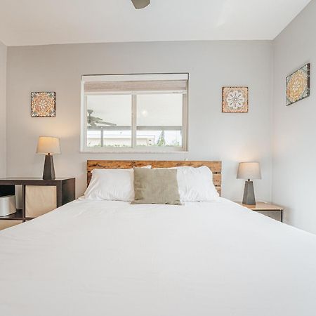 Home With A Pool Close To Beach And Fll Airport Pool Heated October- March Fort Lauderdale Exterior foto