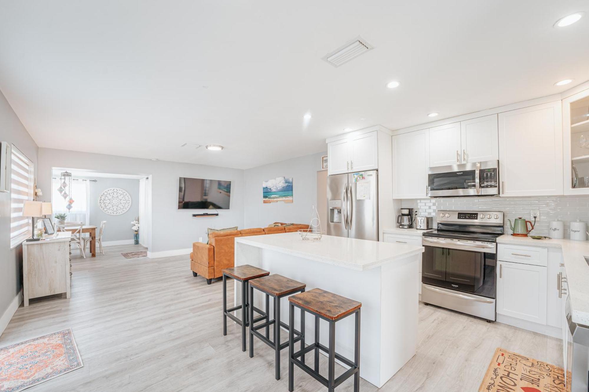 Home With A Pool Close To Beach And Fll Airport Pool Heated October- March Fort Lauderdale Exterior foto