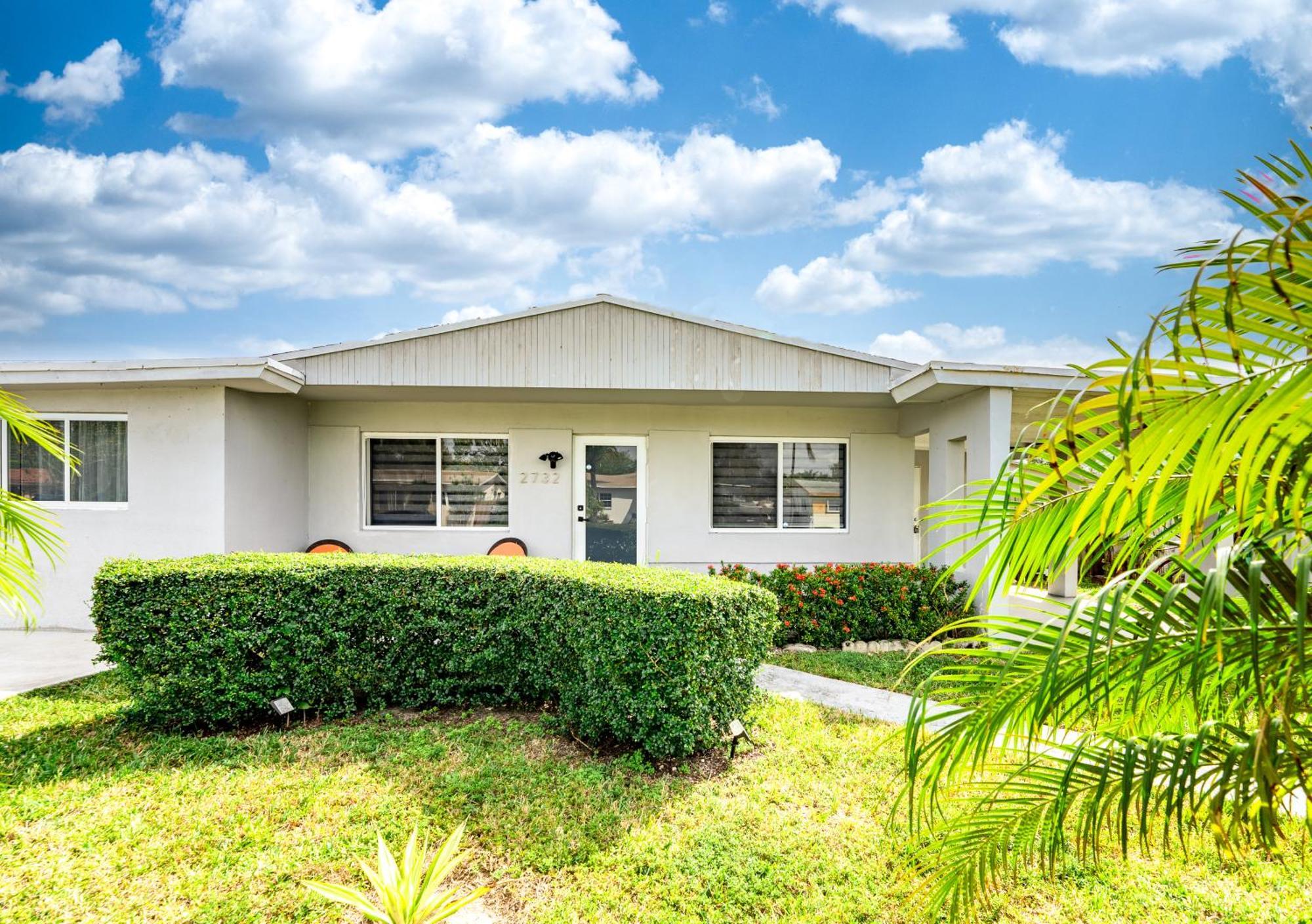 Home With A Pool Close To Beach And Fll Airport Pool Heated October- March Fort Lauderdale Exterior foto
